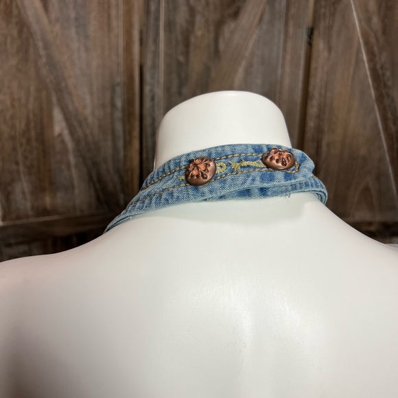 Dollhouse You Are Beautiful Blue Jean
Halter Top with Gold Buttons Size L - Picture 4 of 5